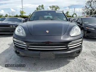 2014 Porsche Cayenne Diesel z VIN WP1AF2A2XELA42744, wystawiony jako Copart lot #61546425 z przebiegiem 72 829 mil mil oraz Szkoda całkowita • Salvage title. Historia ofert i sprzedaży dostępna na DreamBid. Obrazek 5.