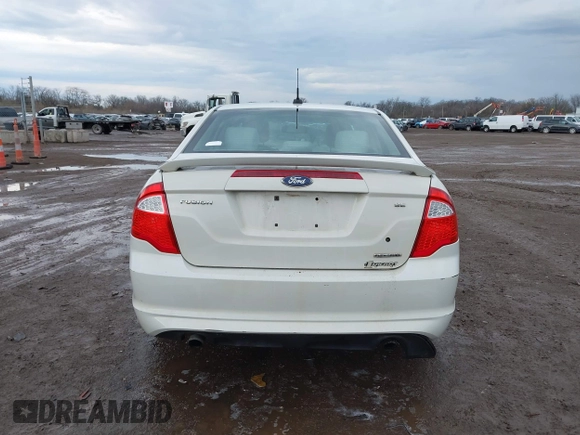 2011 Ford Fusion SE with VIN 3FAHP0HGXBR171931, listed as a IAAI auction lot 41891621 with 183,766 mi miles. Bid and sale history available at carsss.com. Image 16.