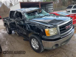 2008 GMC Sierra 1500 SLE1 with VIN 3GTEK13J18G296146, listed as a IAAI auction lot 41517905 with 215,081 mi miles. Bid and sale history available at carsss.com. Image 1.