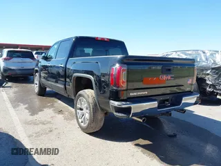 2017 GMC Sierra 1500 SLT z VIN 3GTU2NEC0HG152900, wystawiony jako IAAI lot #41840588 z przebiegiem 114 677 mil mil oraz . Historia ofert i sprzedaży dostępna na DreamBid. Obrazek 3.