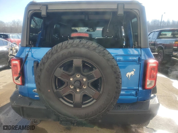 2023 Ford Bronco with VIN 1FMEE5BP9PLC15220, listed as a Copart auction lot 41729435 with 10,855 mi miles and Salvage Title. Bid and sale history available at carsss.com. Image 6.