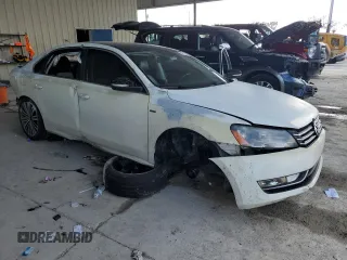 2015 Volkswagen Passat SE with VIN 1VWBS7A33FC026231, listed as a Copart auction lot 52021205 with 180,507 mi miles and Salvage title. Bid and sale history available at DreamBid. Image 4.