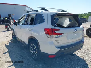2019 Subaru Forester Limited with VIN JF2SKASCXKH548464, listed as a IAAI auction lot 42276430 with 97,448 mi miles and . Bid and sale history available at DreamBid. Image 3.