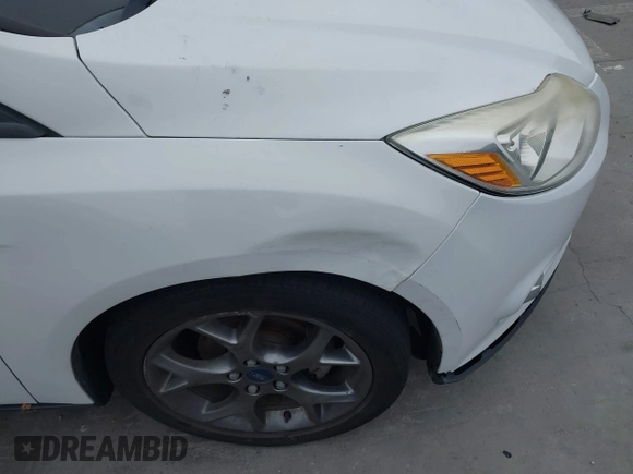 2013 Ford Focus SE with VIN 1FADP3F24DL152798, listed as a IAAI auction lot 42173023 with 133,411 mi miles and . Bid and sale history available at carsss.com. Image 6.