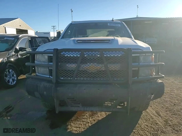 2017 Chevrolet Silverado 2500HD LT with VIN 1GC1KVEY6HF196139, listed as a Copart auction lot 86549844 with 135,401 mi miles and Salvage Title. Bid and sale history available at carsss.com. Image 11.