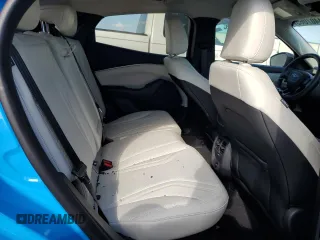 2024 Ford Mustang Mach-E Premium z VIN 3FMTK3R72RMA32365, wystawiony jako Copart lot #44407065 z przebiegiem 3 940 mil mil oraz Szkoda całkowita • Salvage title. Historia ofert i sprzedaży dostępna na DreamBid. Obrazek 11.