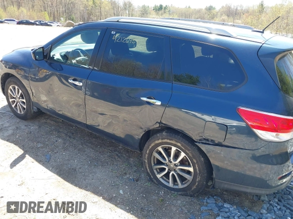 2013 Nissan Pathfinder S with VIN 5N1AR2MM5DC649148, listed as a IAAI auction lot 42126951 with 152,678 mi miles. Bid and sale history available at carsss.com. Image 6.