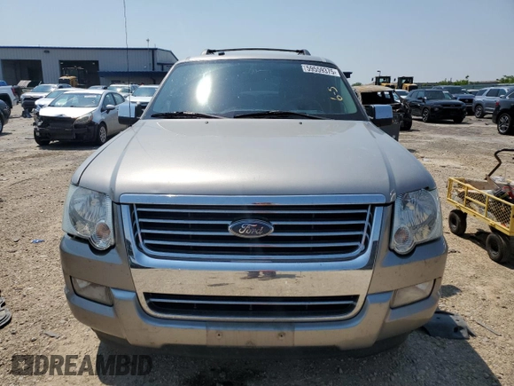 2008 Ford Explorer Limited z VIN 1FMEU75818UB24599, wystawiony jako Copart lot #59559375 z przebiegiem 203 989 mil mil oraz Czysty tytuł • Clean title. Historia ofert i sprzedaży dostępna na DreamBid. Obrazek 5.