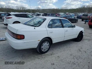 1994 Toyota Camry LE z VIN JT2SK12E0R0256694, wystawiony jako Copart lot #52819245 z przebiegiem 182 566 mil mil oraz Szkoda całkowita • Salvage title. Historia ofert i sprzedaży dostępna na DreamBid. Obrazek 3.