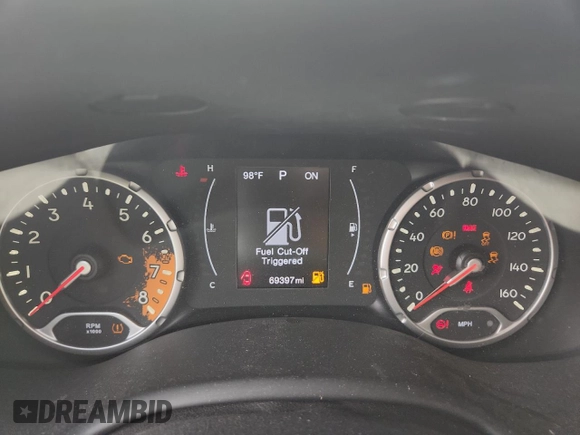 2018 Jeep Renegade Latitude z VIN ZACCJABB9JPJ32603, wystawiony jako Copart lot #61235035 z przebiegiem 69 397 mil mil oraz Szkoda całkowita • Salvage title. Historia ofert i sprzedaży dostępna na DreamBid. Obrazek 9.