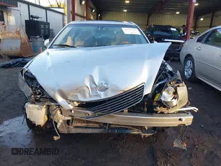 2005 Lexus ES 330 with VIN JTHBA30G355067558, listed as a IAAI auction lot 41273706 with 202,361 mi miles. Bid and sale history available at carsss.com. Image 12.