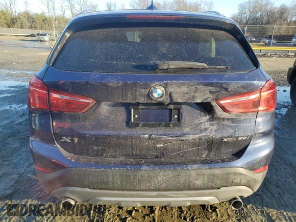 2018 BMW X1 xDrive28i with VIN WBXHT3C32J3H31391, listed as a Copart auction lot 88584855 with 32,441 mi miles and Salvage Title. Bid and sale history available at DreamBid. Image 6.