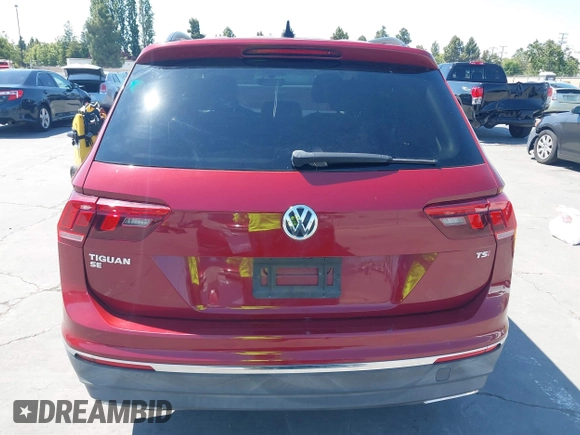 2018 Volkswagen Tiguan SEL z VIN 3VV3B7AX1JM214734, wystawiony jako IAAI lot #42473627 z przebiegiem 79 152 mil mil oraz . Historia ofert i sprzedaży dostępna na DreamBid. Obrazek 16.