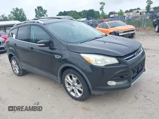 2014 Ford Escape Titanium с VIN 1FMCU0J99EUC48225, выставлен на аукционе IAAI как лот 42362302 с пробегом 193 272 миль миль и . История ставок и продаж доступна на DreamBid. Изображение 1.