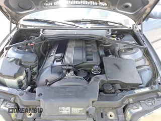 2004 BMW 3 Series 325xi with VIN WBAEU33414PM61213, listed as a IAAI auction lot 42201782 with 138,327 mi miles and . Bid and sale history available at carsss.com. Image 10.