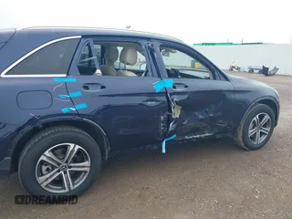2019 Mercedes-Benz GLC with VIN WDC0G4JB6K1002622, listed as a IAAI auction lot 41647656 with 42,732 mi miles. Bid and sale history available at carsss.com. Image 6.