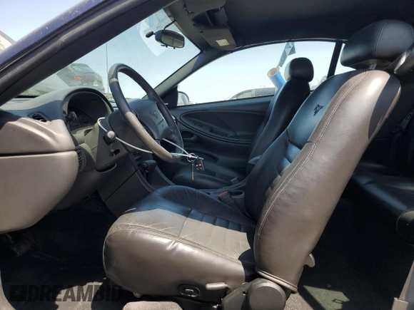 2002 Ford Mustang GT Deluxe z VIN 1FAFP45X22F101551, wystawiony jako Copart lot #55184645 z przebiegiem 137 971 mil mil oraz Szkoda całkowita • Salvage title. Historia ofert i sprzedaży dostępna na DreamBid. Obrazek 7.