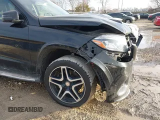2017 Mercedes-Benz GLS 550 z VIN 4JGDF7DE8HA788641, wystawiony jako IAAI lot #41664587 z przebiegiem 156 707 mil mil oraz . Historia ofert i sprzedaży dostępna na DreamBid. Obrazek 19.