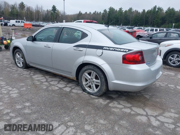 2012 Dodge Avenger SXT with VIN 1C3CDZCB5CN103557, listed as a IAAI auction lot 42178356 with 171,483 mi miles and . Bid and sale history available at carsss.com. Image 3.