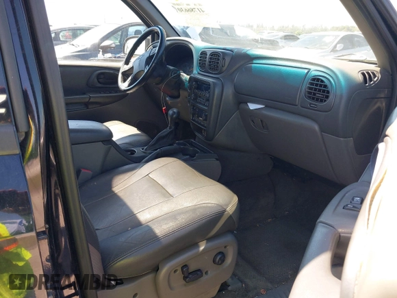 2002 Chevrolet TrailBlazer LTZ with VIN 1GNDT13S222183007, listed as a IAAI auction lot 41786630 with 216,878 mi miles and . Bid and sale history available at DreamBid. Image 5.