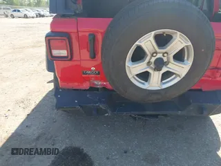 2018 Jeep Wrangler Unlimited Sport S с VIN 1C4HJXDG0JW132321, выставлен на аукционе IAAI как лот 42038361 с пробегом 158 673 миль миль и . История ставок и продаж доступна на DreamBid. Изображение 20.