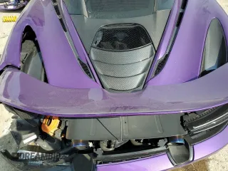 2018 McLaren 720S z VIN SBM14DCA2JW000849, wystawiony jako Copart lot #71075974 z przebiegiem Nie podano mil oraz Szkody całkowita. Historia ofert i sprzedaży dostępna na DreamBid. Obrazek 12.