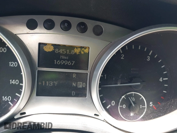 2008 Mercedes-Benz M 320 CDI with VIN 4JGBB22E08A330357, listed as a IAAI auction lot 40260219 with 169,967 mi miles and . Bid and sale history available at carsss.com. Image 7.