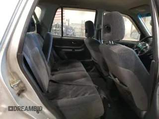 2001 Honda CR-V EX z VIN JHLRD18661C034957, wystawiony jako Copart lot #58427685 z przebiegiem 182 351 mil mil oraz Czysty tytuł • Clean title. Historia ofert i sprzedaży dostępna na DreamBid. Obrazek 11.