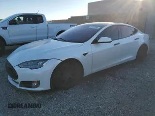 2012 Tesla Model S Performance with VIN 5YJSA1DP4CFS00694, listed as a Copart auction lot 46107365 with 200,583 mi miles and Clean Title. Bid and sale history available at carsss.com. Image 1.
