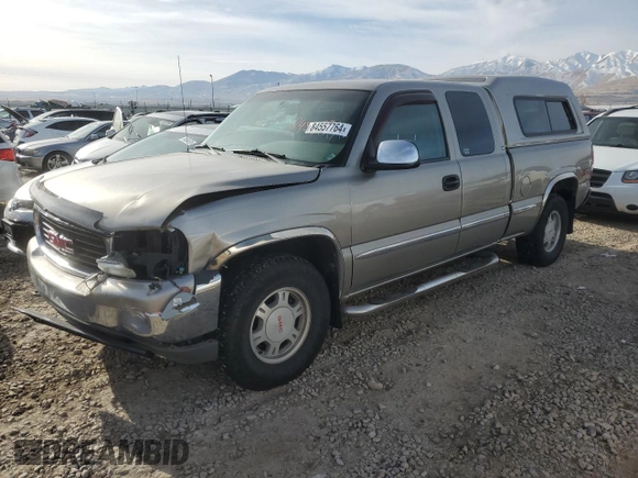 2000 GMC New Sierra 1500 SLE with VIN 2GTEK19T7Y1310097, listed as a Copart auction lot 84557764 with 257,060 mi miles and Salvage Title. Bid and sale history available at carsss.com. Image 1.