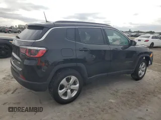 2019 Jeep Compass Latitude with VIN 3C4NJCBB7KT851656, listed as a Copart auction lot 88621445 with Not Provided miles and Salvage Title. Bid and sale history available at DreamBid. Image 3.
