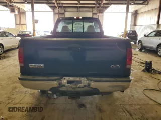 2006 Ford F-250 XL z VIN 1FTNF21586EB14334, wystawiony jako Copart lot #44016915 z przebiegiem 101 927 mil mil oraz Szkoda całkowita • Salvage title. Historia ofert i sprzedaży dostępna na DreamBid. Obrazek 6.