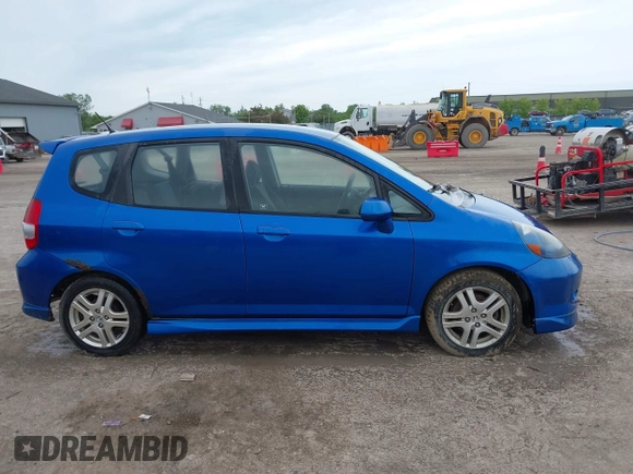 2007 Honda Fit Sport z VIN JHMGD38697S066329, wystawiony jako IAAI lot #42312163 z przebiegiem 174 935 mil mil oraz . Historia ofert i sprzedaży dostępna na DreamBid. Obrazek 13.