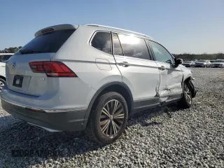 2018 Volkswagen Tiguan SEL with VIN 3VV3B7AX0JM014461, listed as a Copart auction lot 49785725 with 124,868 mi miles and Salvage Title. Bid and sale history available at DreamBid. Image 3.