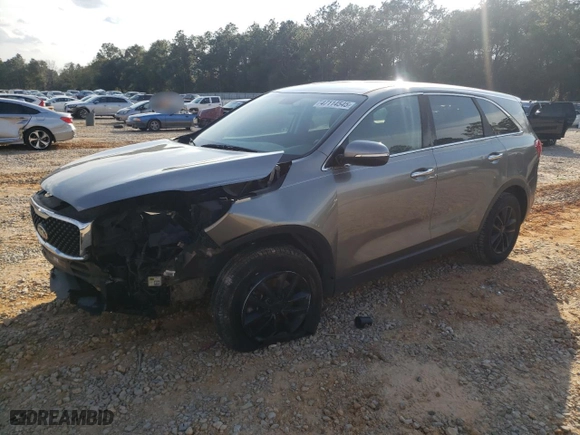 2017 Kia Sorento L with VIN 5XYPG4A35HG266100, listed as a Copart auction lot 47114545 with 164,163 mi miles and Salvage Title. Bid and sale history available at carsss.com. Image 1.