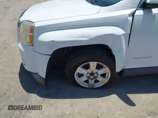 2015 GMC Terrain SLT z VIN 2GKALSEK6F6215579, wystawiony jako IAAI lot #42268206 z przebiegiem 44 707 mil mil oraz . Historia ofert i sprzedaży dostępna na DreamBid. Obrazek 6.