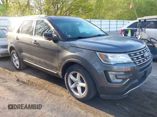 2016 Ford Explorer XLT with VIN 1FM5K8DH6GGC38012, listed as a IAAI auction lot 42145240 with 97,858 mi miles. Bid and sale history available at carsss.com. Image 1.