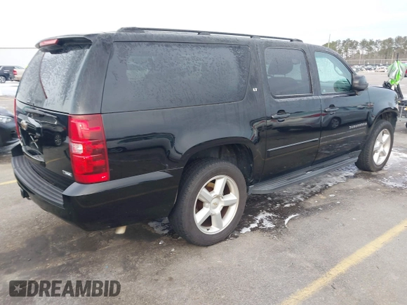 2008 Chevrolet Suburban LTZ z VIN 1GNFC16048J195872, wystawiony jako IAAI lot #41389825 z przebiegiem 207 421 mil mil oraz . Historia ofert i sprzedaży dostępna na DreamBid. Obrazek 4.
