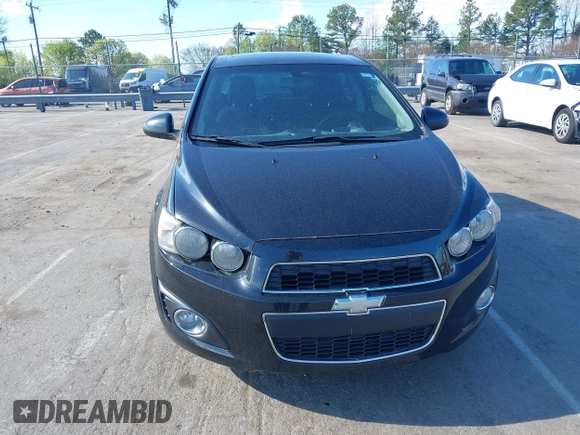 2014 Chevrolet Sonic LT with VIN 1G1JC6SB4E4151333, listed as a IAAI auction lot 41815985 with 112,123 mi miles. Bid and sale history available at carsss.com. Image 6.