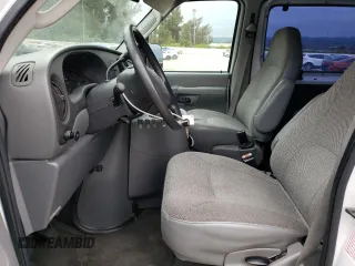 2004 Ford Econoline Passenger XL with VIN 1FBNE31L64HA33260, listed as a Copart auction lot 46142784 with 116,136 mi miles and Clean Title. Bid and sale history available at DreamBid. Image 7.