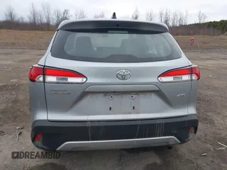 2022 Toyota Corolla Cross L с VIN 7MUAAABG4NV027200, выставлен на аукционе IAAI как лот 41834113 с пробегом 58 533 миль миль и . История ставок и продаж доступна на DreamBid. Изображение 17.