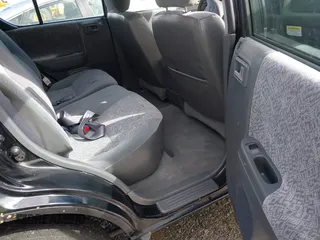 2001 Isuzu Rodeo z VIN 42CK58W9143610580, wystawiony jako IAAI lot #41939199 z przebiegiem 125 754 mil mil oraz . Historia ofert i sprzedaży dostępna na DreamBid. Obrazek 8.