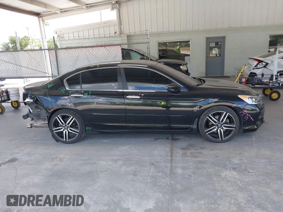 2016 Honda Accord Sport z VIN 1HGCR2F57GA171917, wystawiony jako IAAI lot #42177260 z przebiegiem 118 869 mil mil oraz . Historia ofert i sprzedaży dostępna na DreamBid. Obrazek 14.