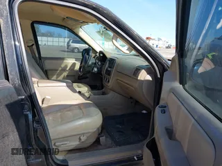 2005 Ford Explorer XLT с VIN 1FMZU63K55UB03289, выставлен на аукционе IAAI как лот 41921901 с пробегом 264 479 миль миль и . История ставок и продаж доступна на DreamBid. Изображение 5.