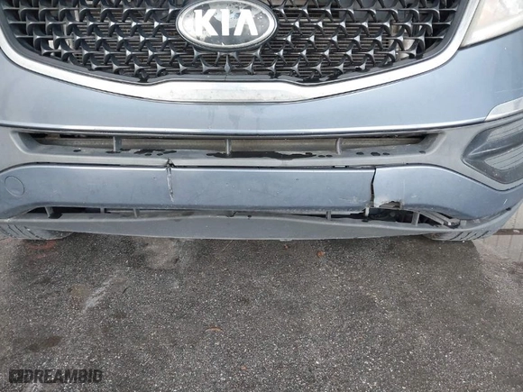 2016 Kia Sportage LX with VIN KNDPB3AC7G7870090, listed as a IAAI auction lot 41917553 with 322,535 mi miles. Bid and sale history available at carsss.com. Image 17.