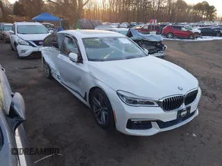 2016 BMW 7 Series 750i xDrive with VIN WBA7F2C52GG420356, listed as a IAAI auction lot 41398827 with 85,881 mi miles. Bid and sale history available at carsss.com. Image 1.