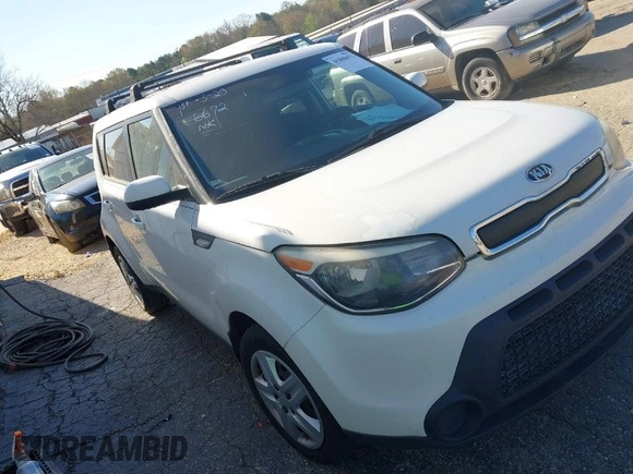 2014 Kia Soul with VIN KNDJN2A24E7043241, listed as a IAAI auction lot 41866672 with 185,004 mi miles. Bid and sale history available at carsss.com. Image 1.