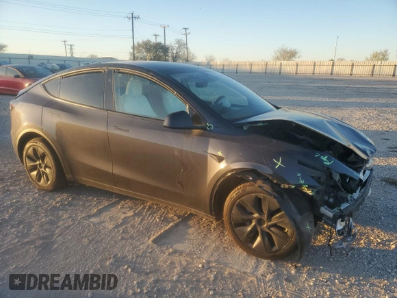 2024 Tesla Model Y с VIN 7SAYGDED4RA324326, выставлен на аукционе Copart как лот 86965534 с пробегом Не указан миль и Списание • Salvage title. История ставок и продаж доступна на DreamBid. Изображение 4.