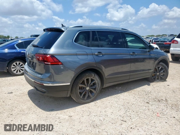 2024 Volkswagen Tiguan SE with VIN 3VV3B7AX4RM061942, listed as a Copart auction lot 61206695 with 27,128 mi miles and Salvage title. Bid and sale history available at DreamBid. Image 3.