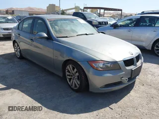 2006 BMW 3 Series 325i z VIN WBAVB13506PT17948, wystawiony jako IAAI lot #42398161 z przebiegiem 111 885 mil mil oraz . Historia ofert i sprzedaży dostępna na DreamBid. Obrazek 1.